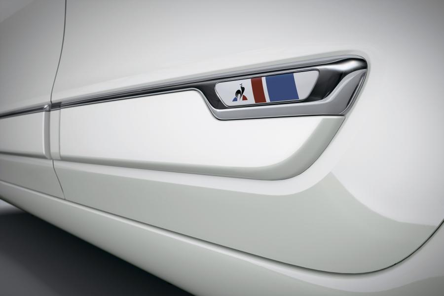Детали экстерьера Renault Twingo le coq sportif 2019 года  (фото 4 из 28)
